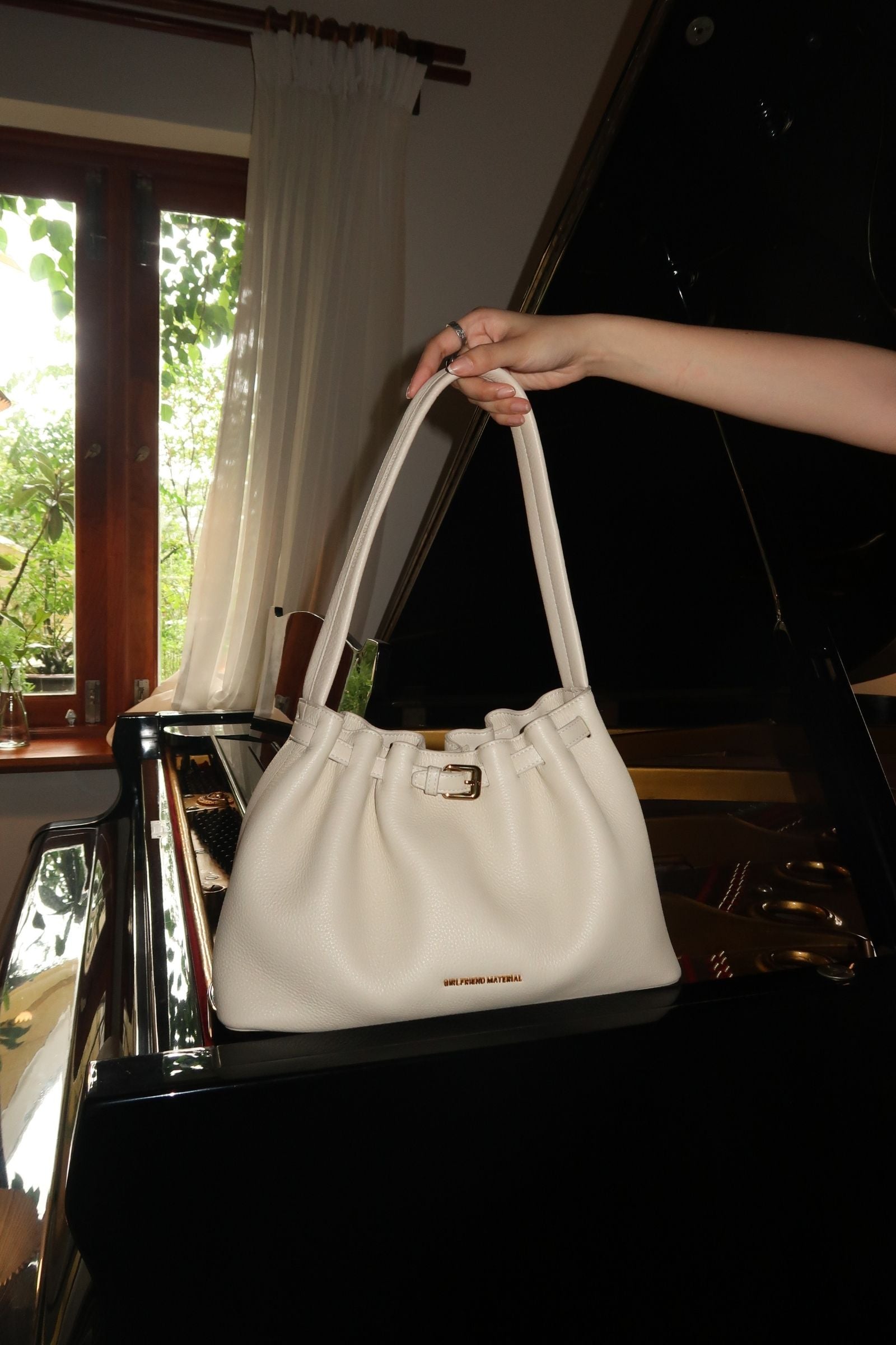 Whisper Bag (Pebbled Cream)