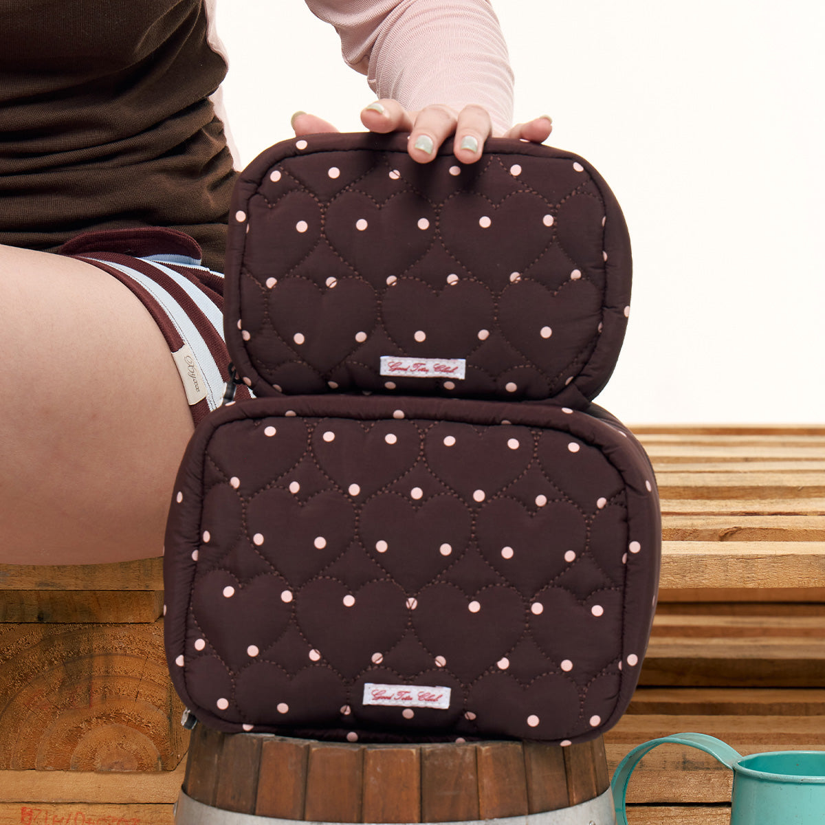 Jumbo Bread Puffer Pouch (Chocolate Heart)