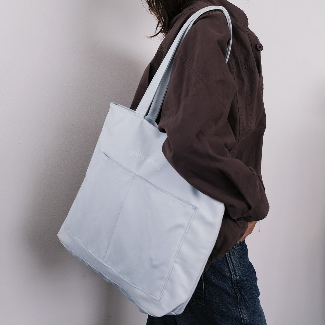 Going Places Tote (Cloud Blue)