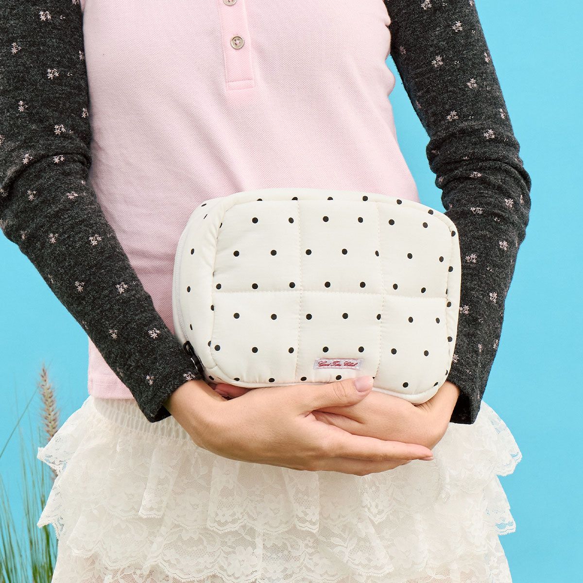 Jumbo Bread Puffer Pouch (White Polka Dot)