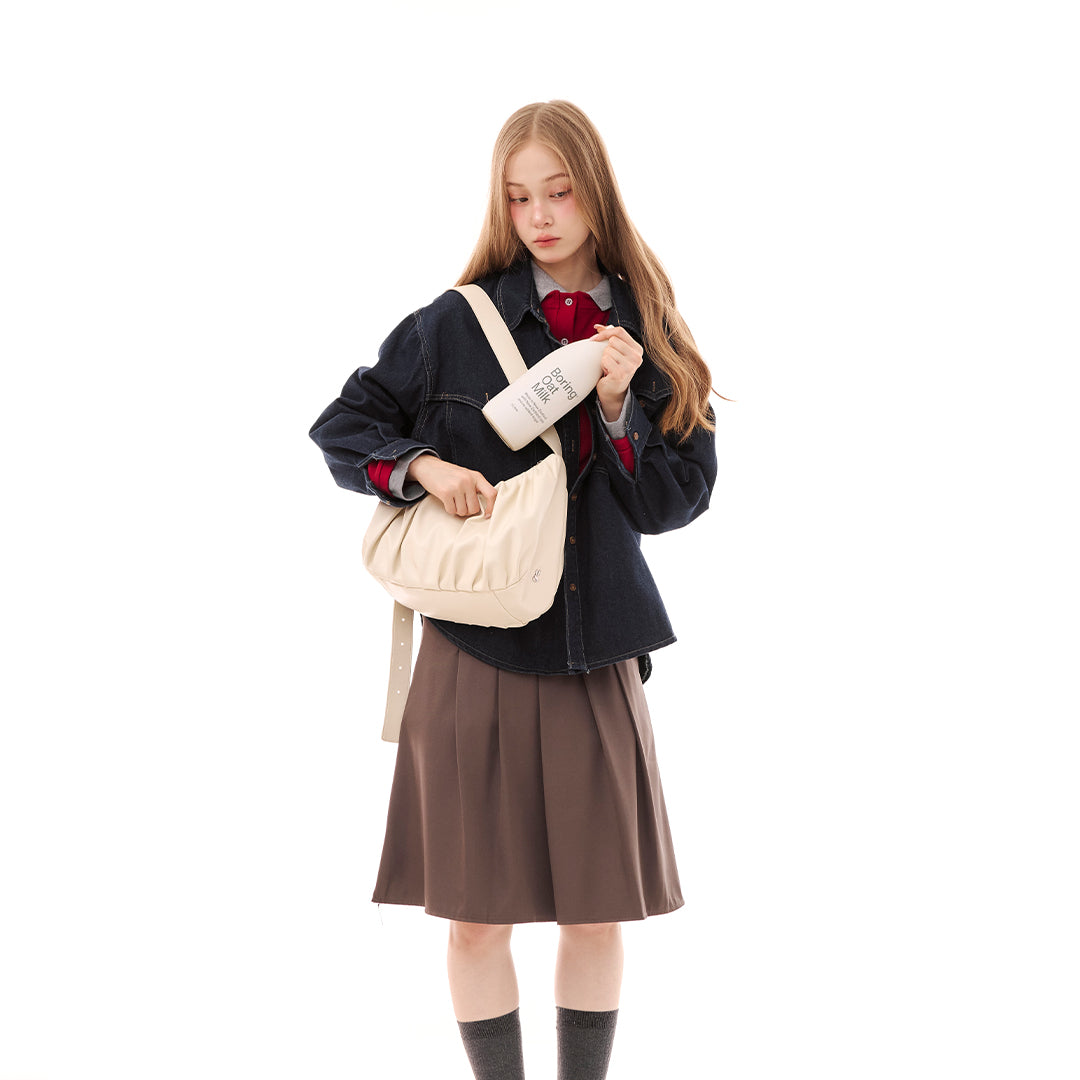 Leather Croissant Sling (Cream)