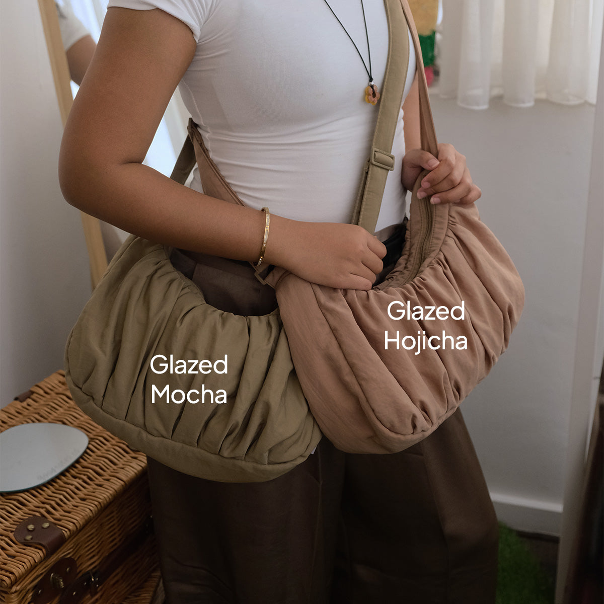 Large Croissant Sling (Glazed Mocha)