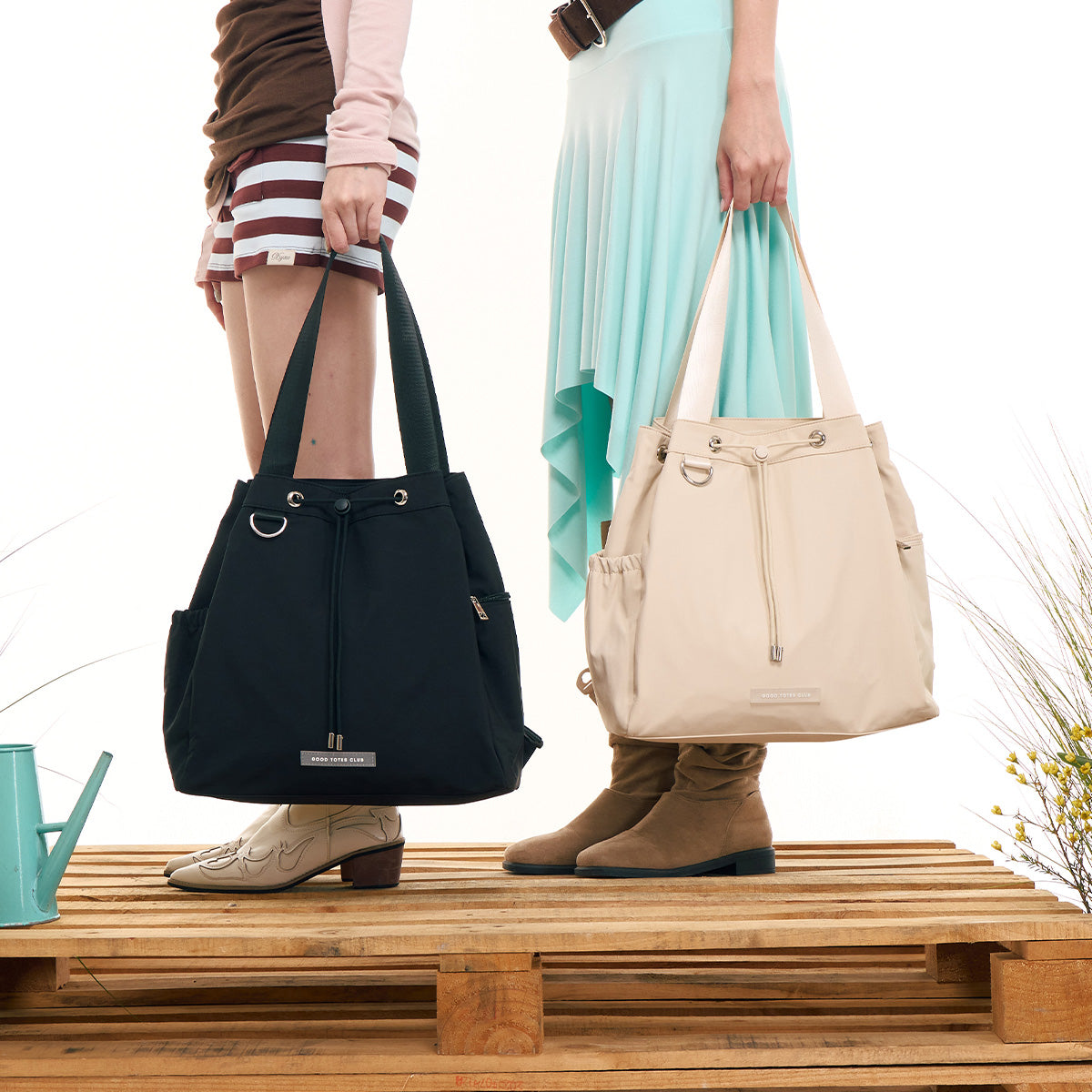 Wander Tote Pack  - Medium (Black)