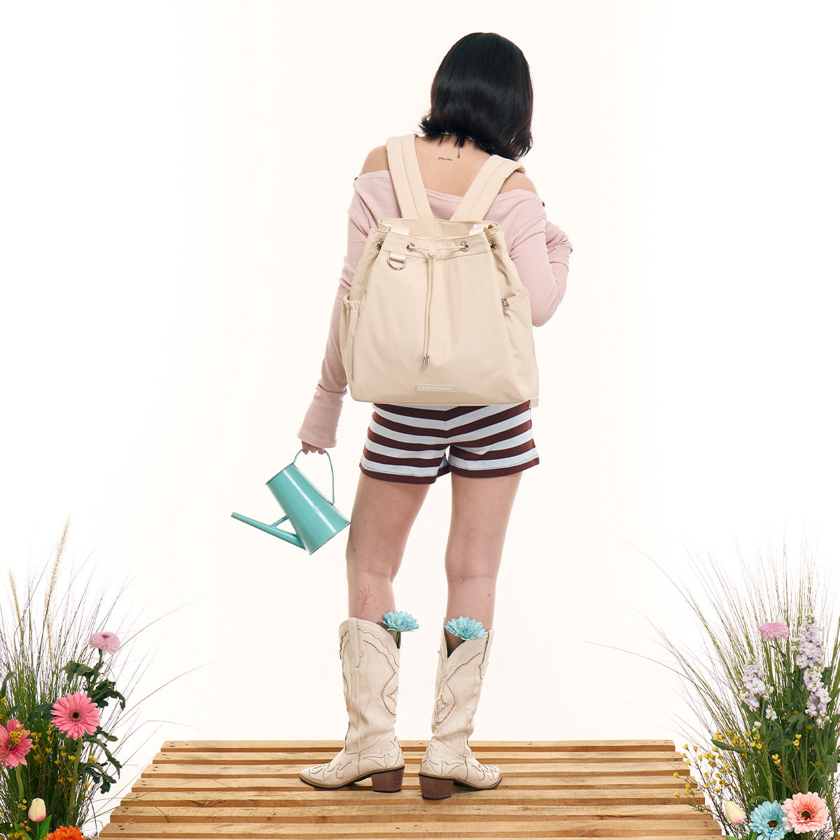 Wander Tote Pack - Medium (Vanilla)