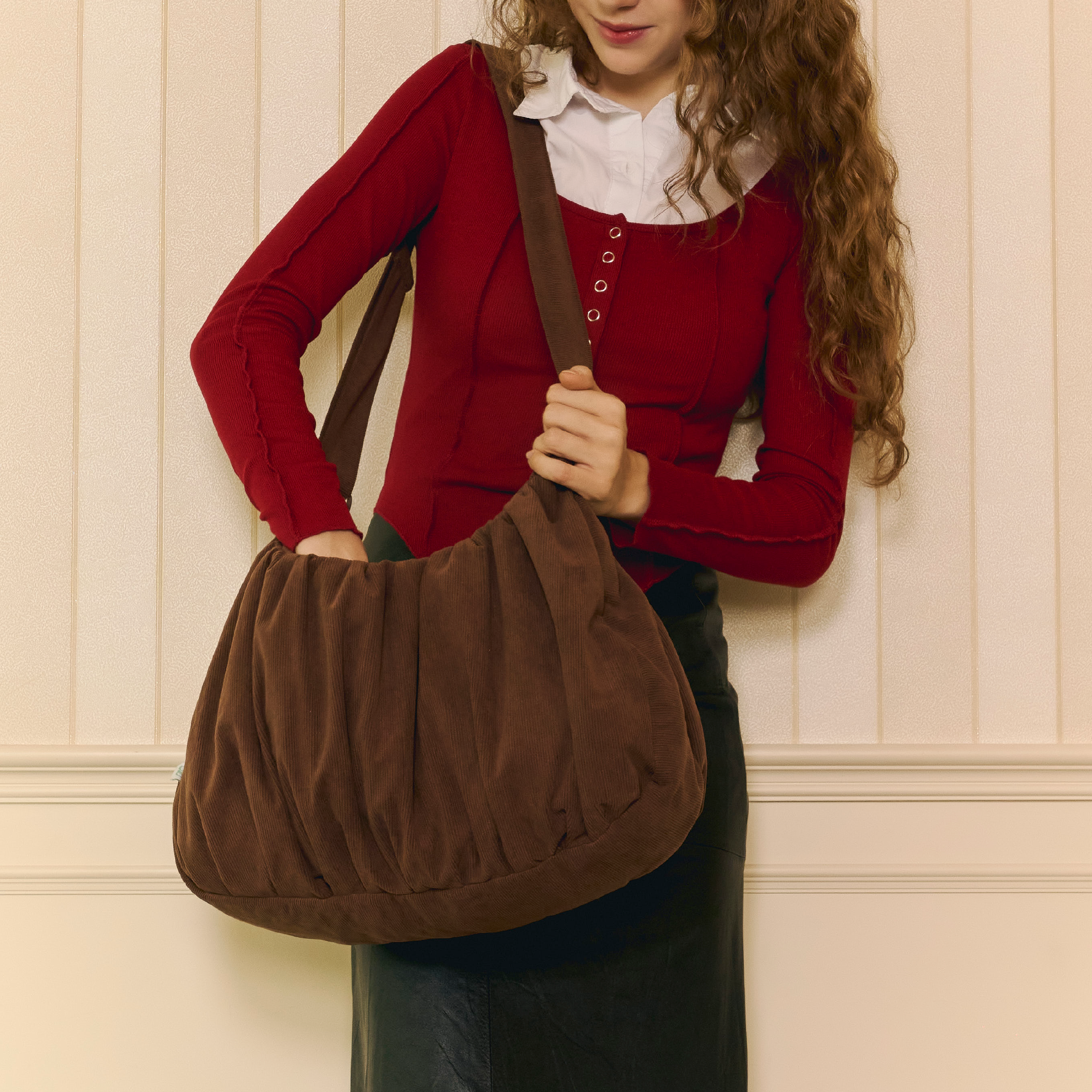 Large Croissant Sling (Corduroy Espresso)