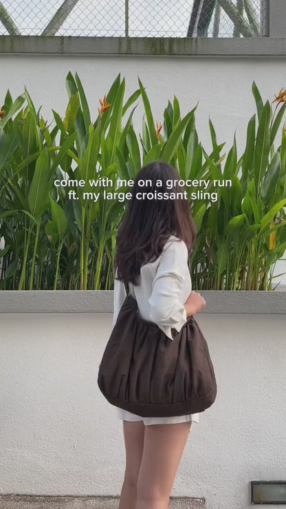 Large Croissant Sling (Sesame)